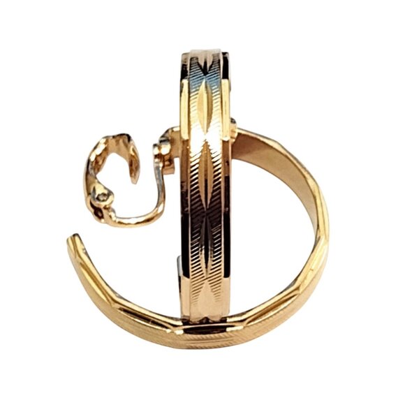 1 1/8" Avon Crimped Hoop Clip On Earrings Gold Tone Vintage Fine Rib Accent Line - Picture 2 of 8